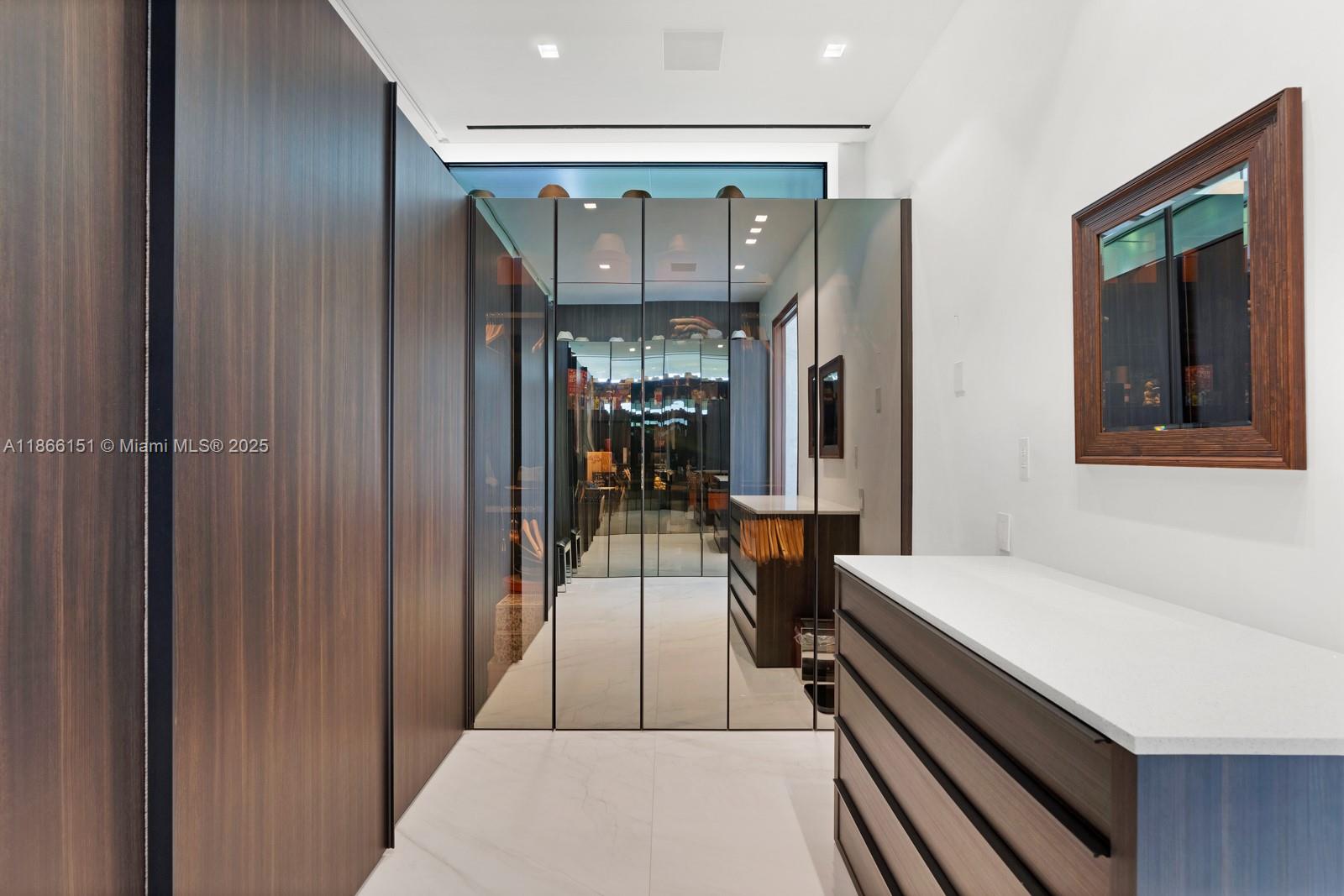 BAY POINT - Residential