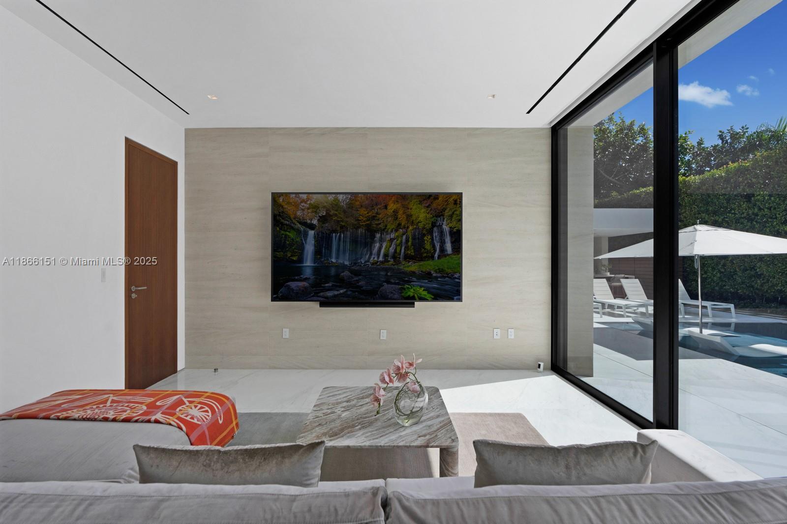 BAY POINT - Residential