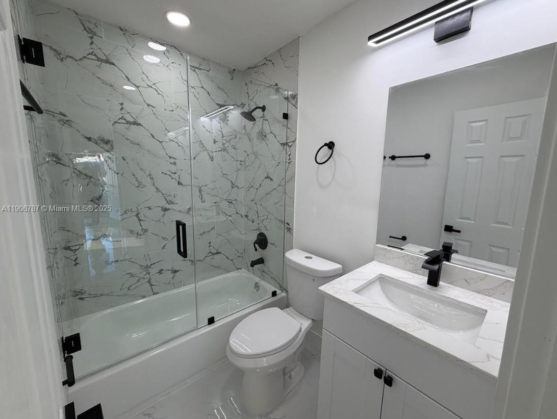 SOUTH HOLLYWOOD AMD PLAT - Residential