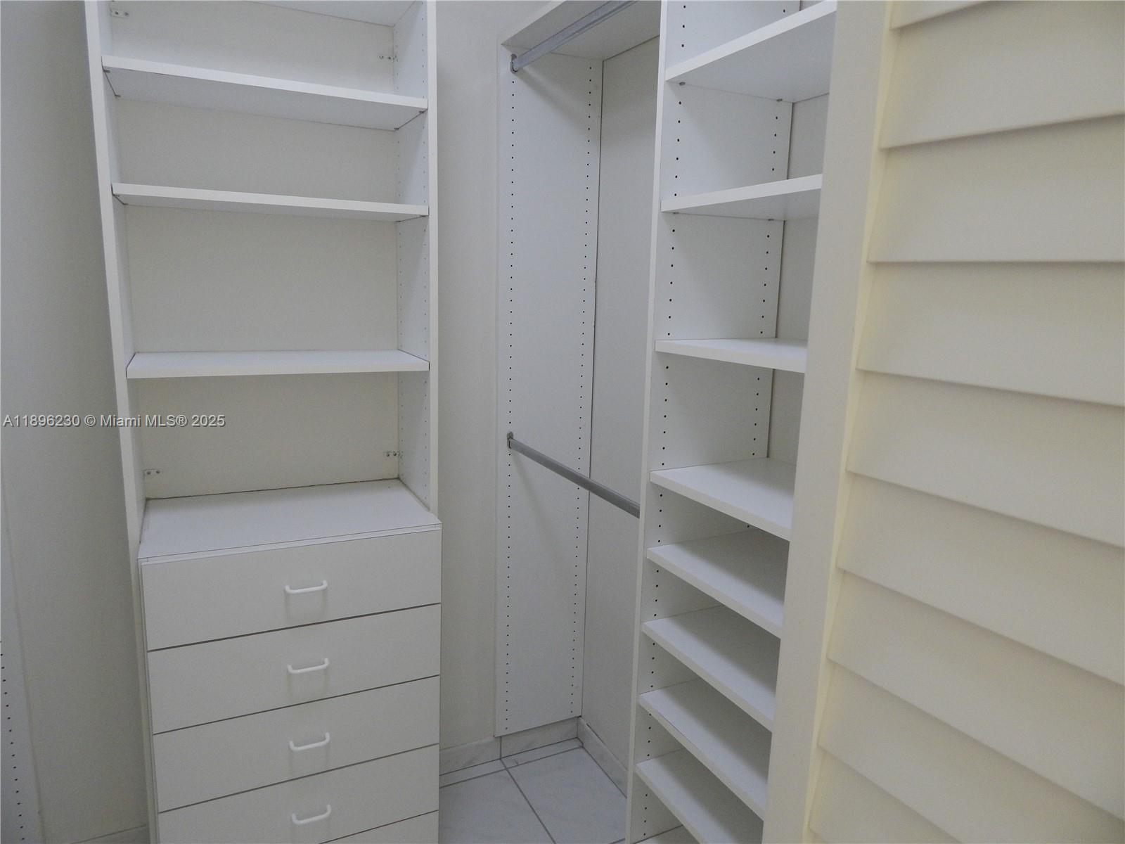 TIMBERWOOD ESTATES - Residential Lease