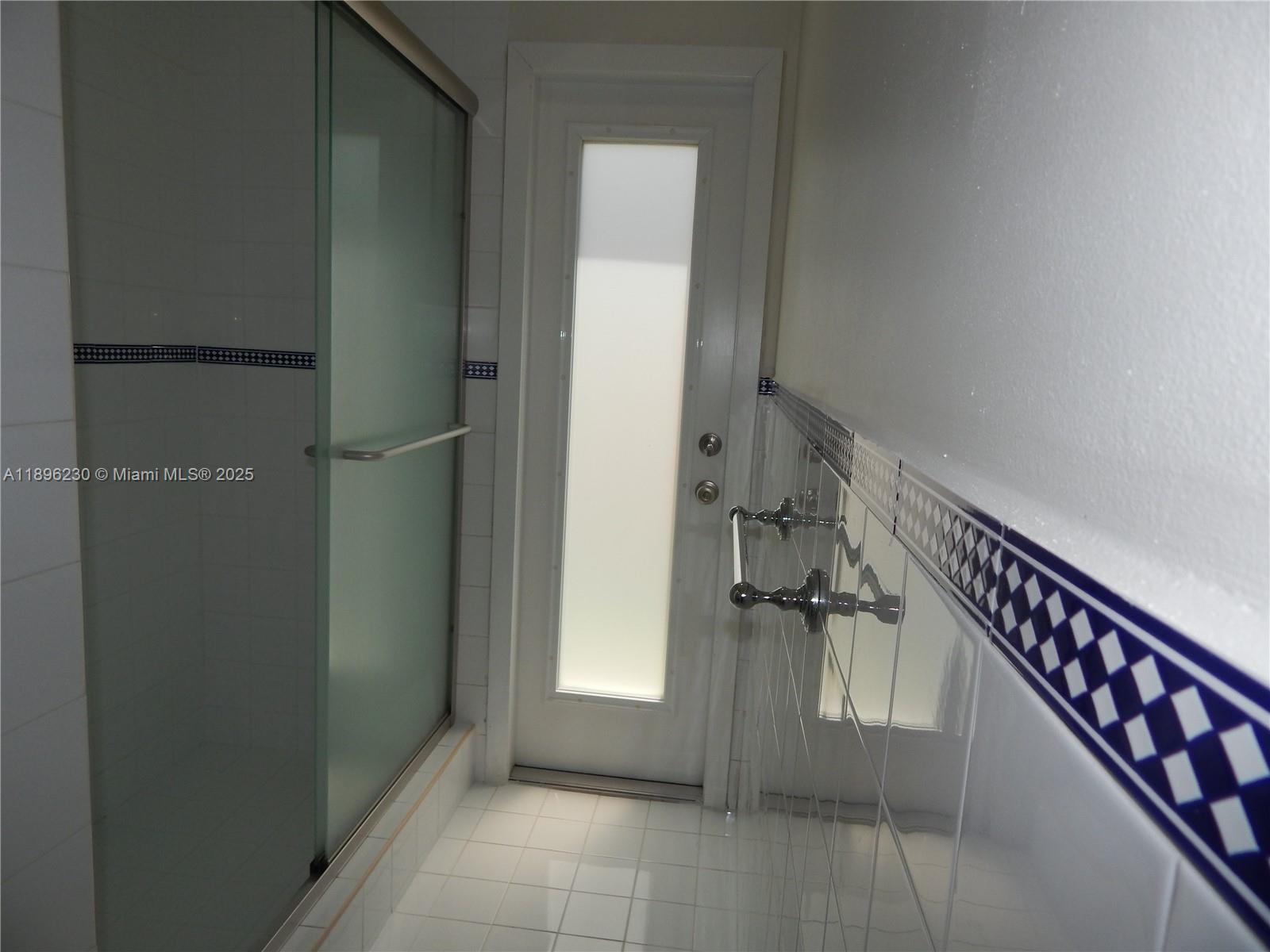 TIMBERWOOD ESTATES - Residential Lease