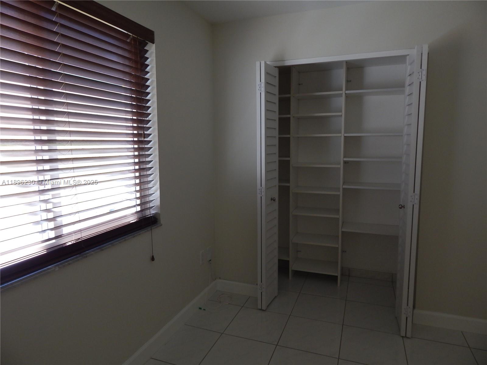 TIMBERWOOD ESTATES - Residential Lease