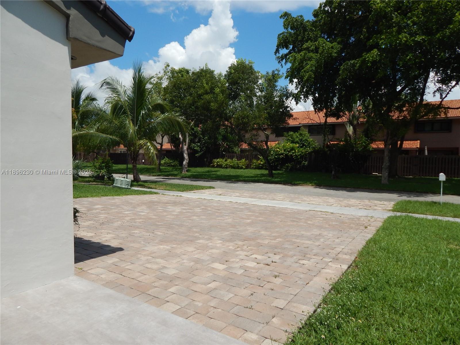 TIMBERWOOD ESTATES - Residential Lease