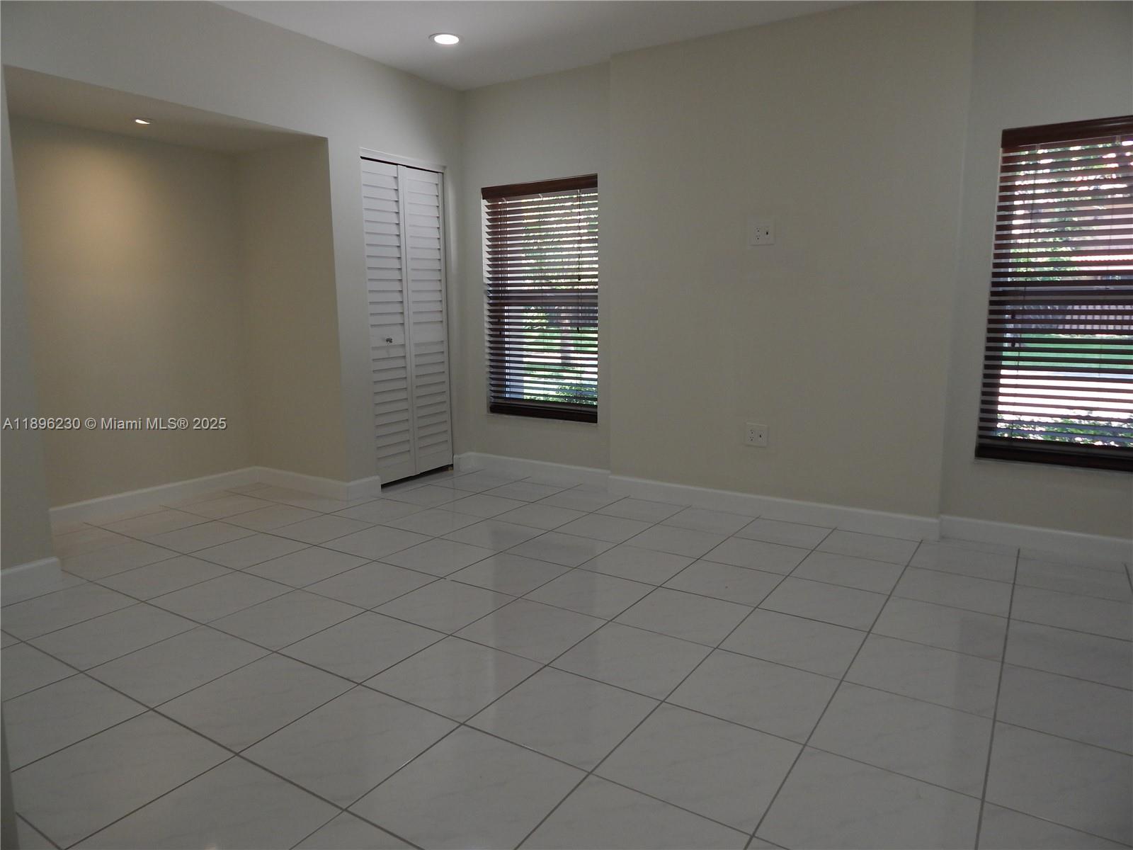 TIMBERWOOD ESTATES - Residential Lease