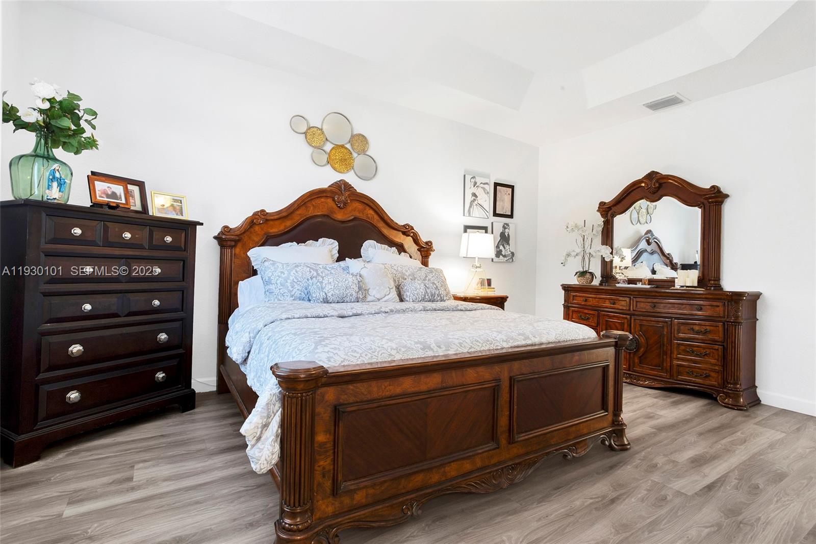 COURTS AT TUSCANY - Residential Lease