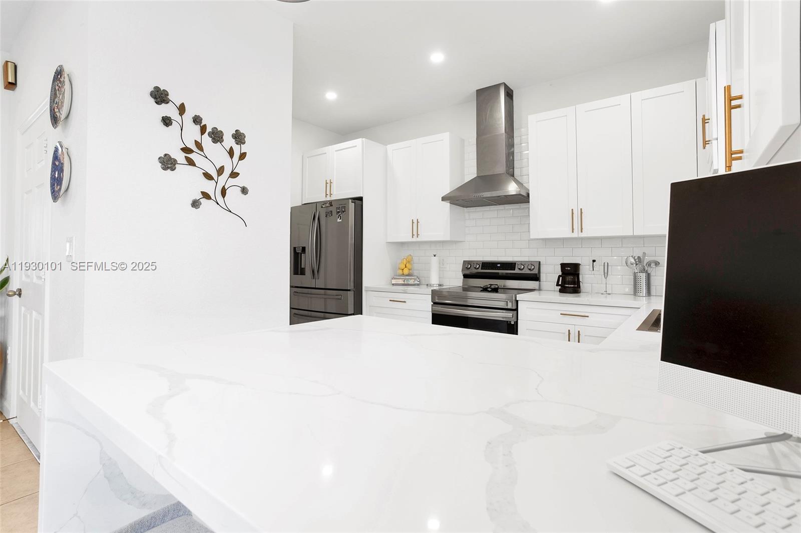 COURTS AT TUSCANY - Residential Lease