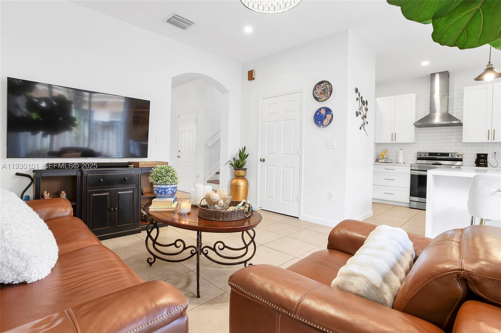 COURTS AT TUSCANY - Residential Lease