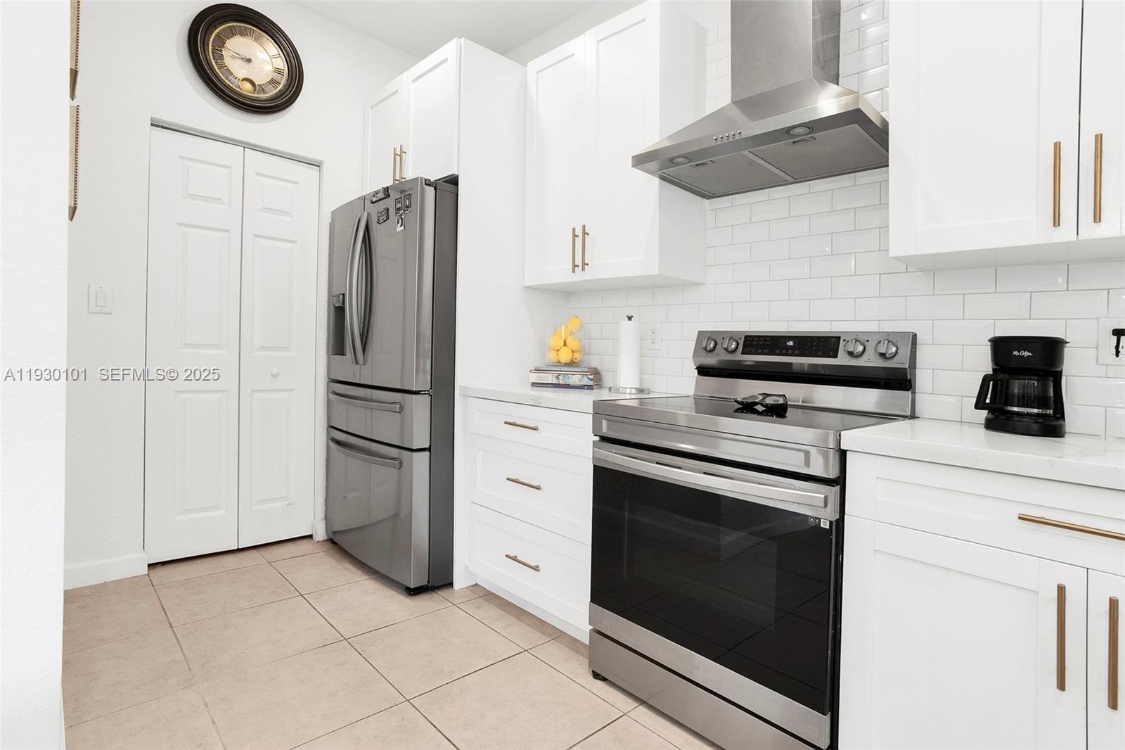 COURTS AT TUSCANY - Residential Lease