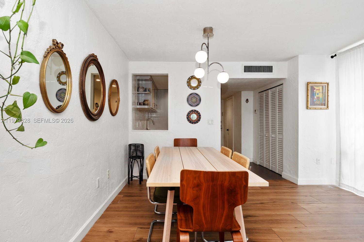 DADELAND GROVE CONDO - Residential