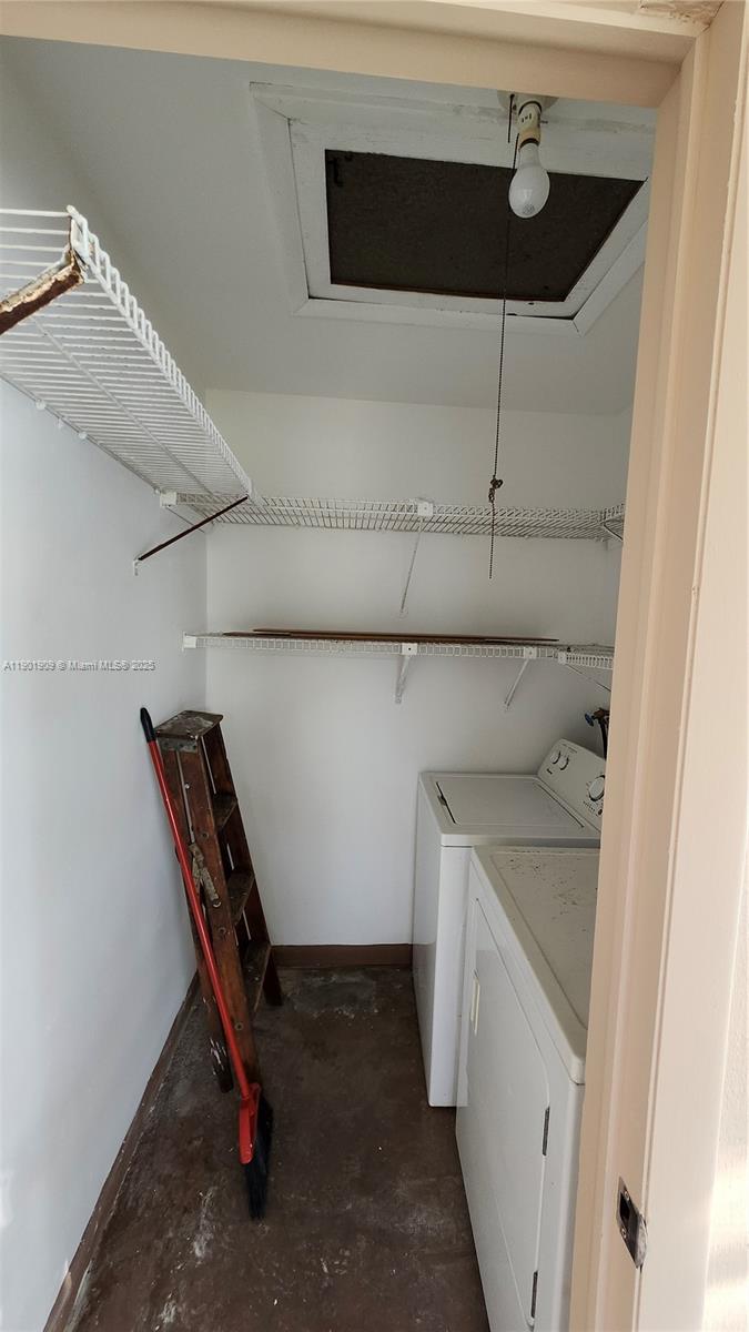 KINGS POINT SAXONY CONDOS - Residential Lease