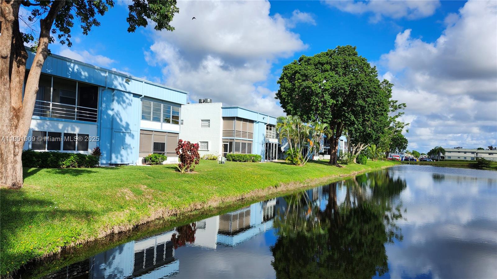 KINGS POINT SAXONY CONDOS - Residential Lease