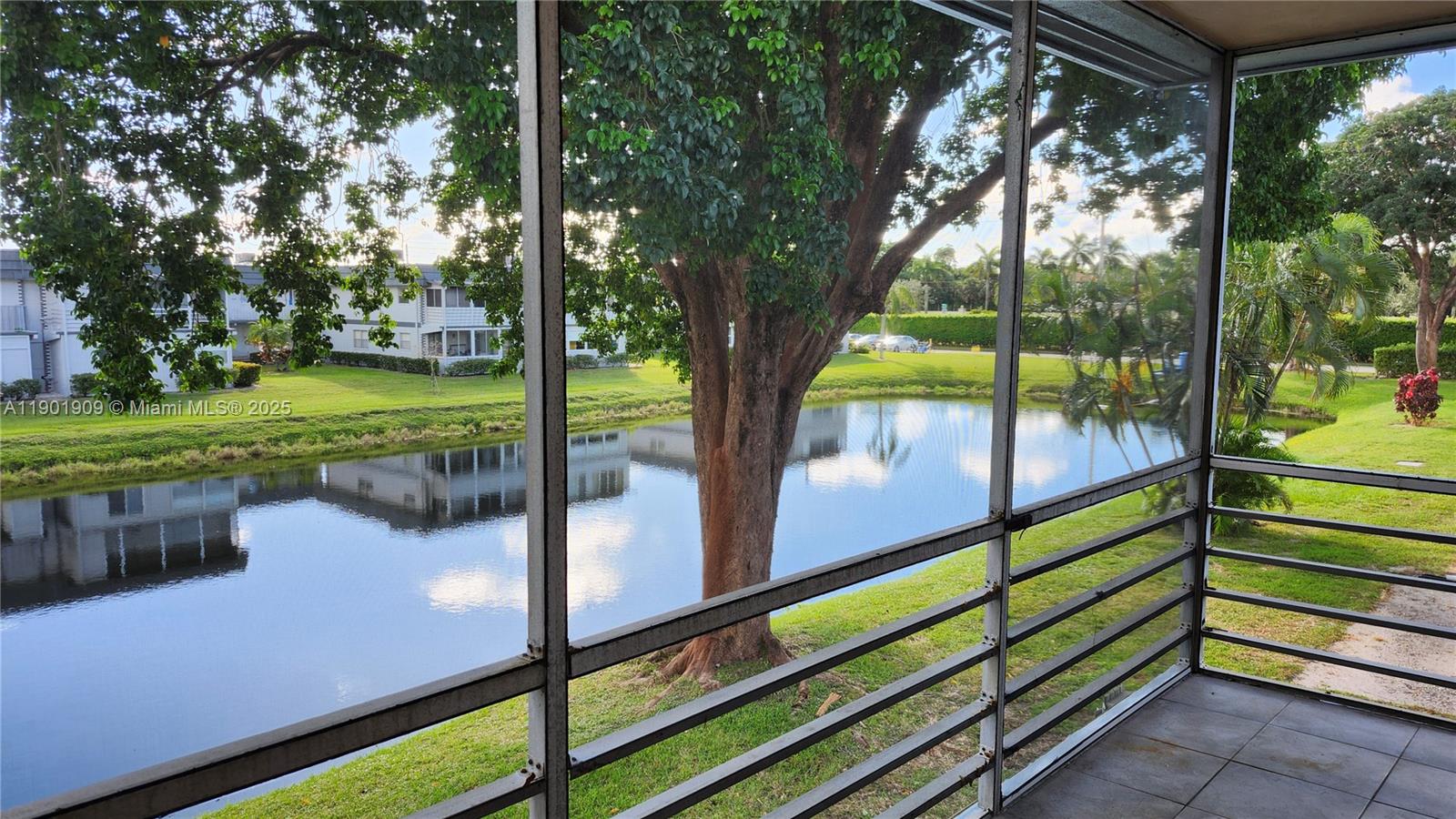 KINGS POINT SAXONY CONDOS - Residential Lease