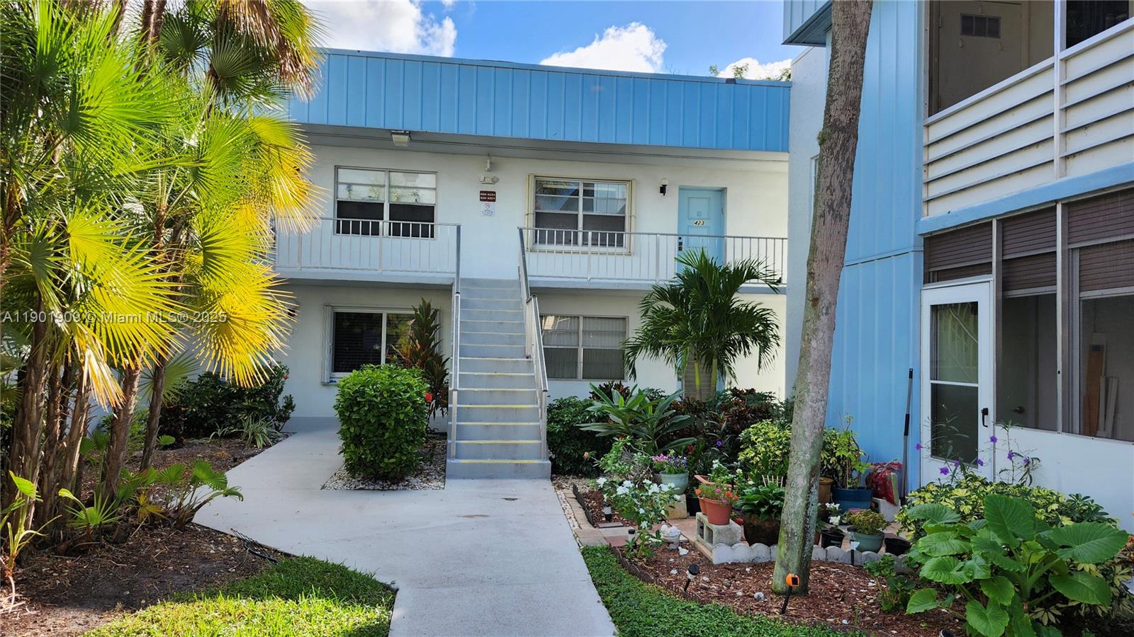 KINGS POINT SAXONY CONDOS - Residential Lease