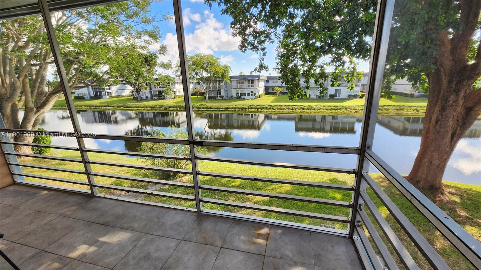 KINGS POINT SAXONY CONDOS - Residential Lease