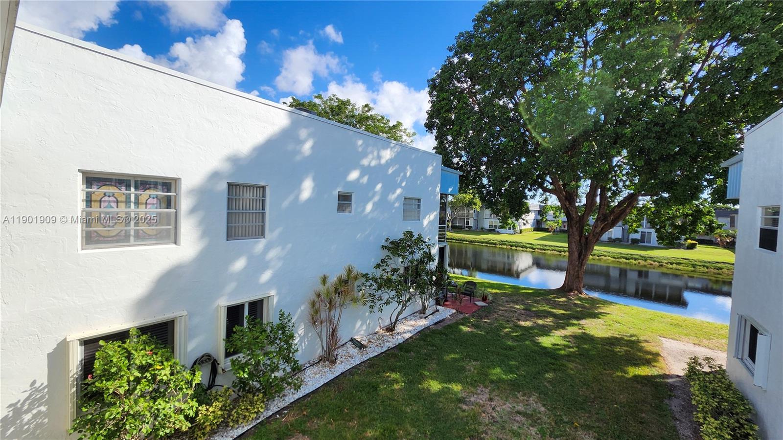 KINGS POINT SAXONY CONDOS - Residential Lease