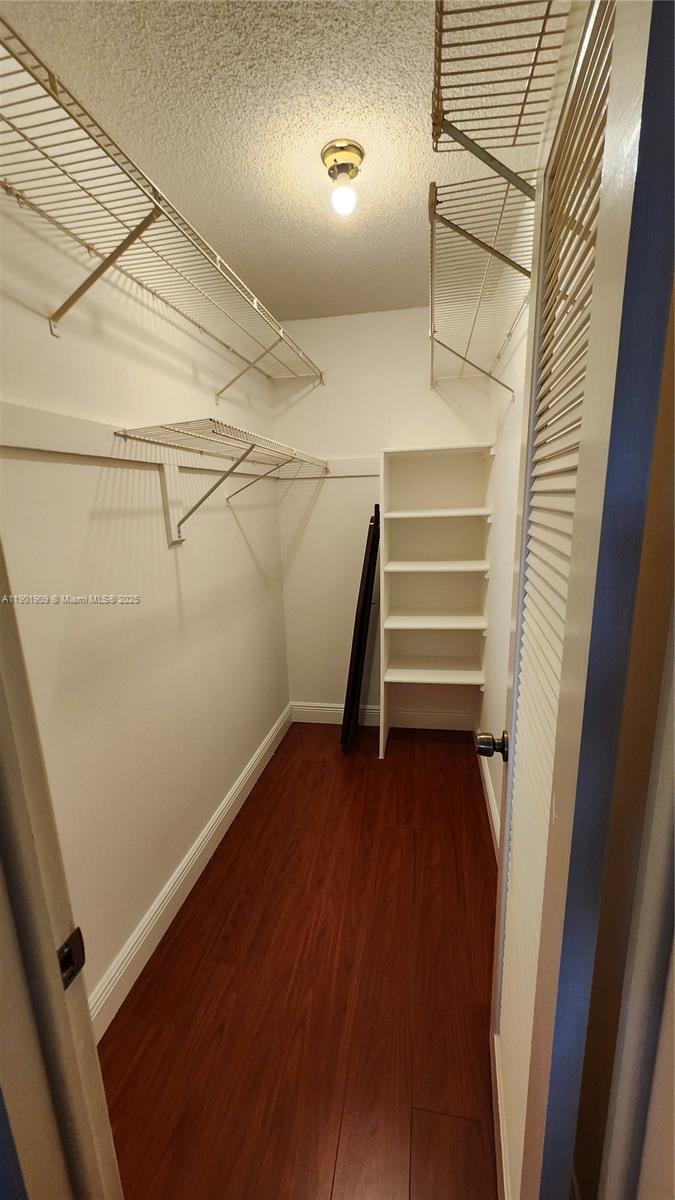 KINGS POINT SAXONY CONDOS - Residential Lease