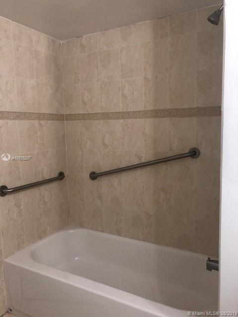 THE GREENS AT DORAL - Residential Lease