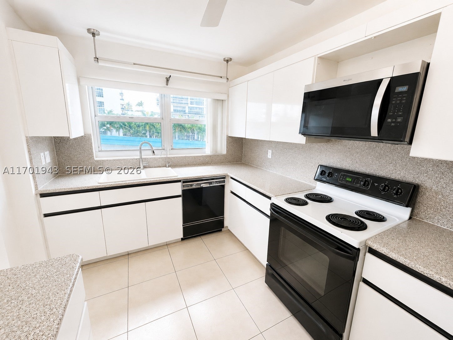 1825 S Ocean Dr 401