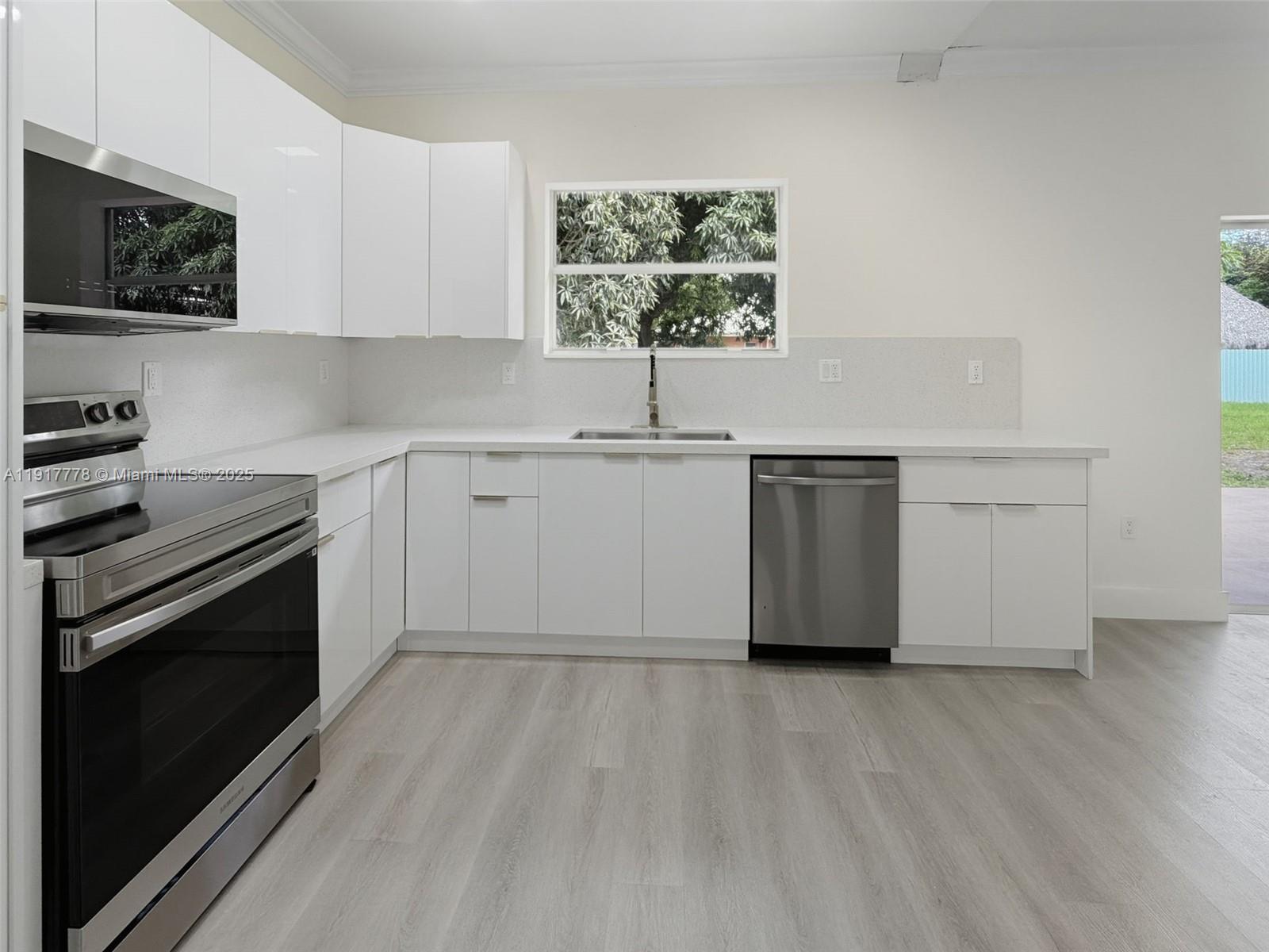 COUNTRY GROVE SOUTH - Residential