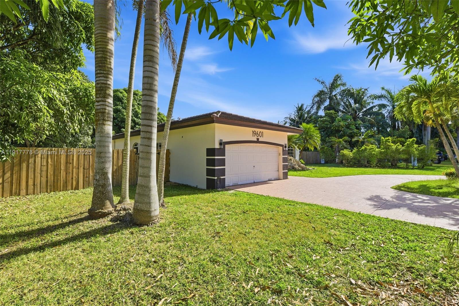 COUNTRY GROVE SOUTH - Residential