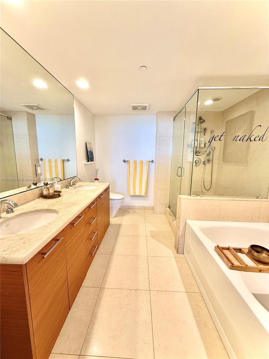 50 BISCAYNE CONDO - Residential