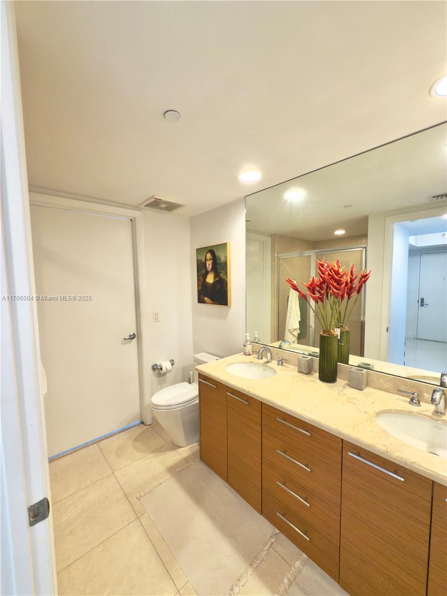 50 BISCAYNE CONDO - Residential