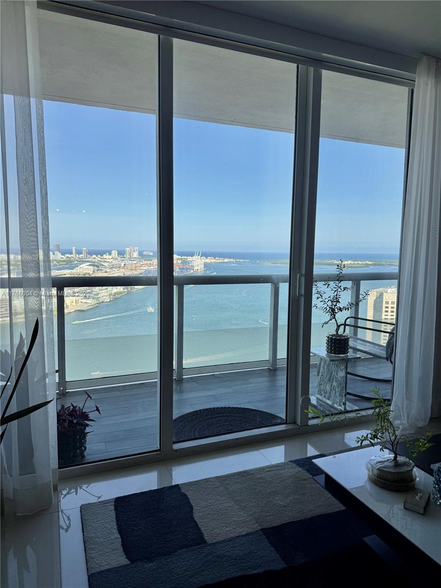 50 BISCAYNE CONDO - Residential