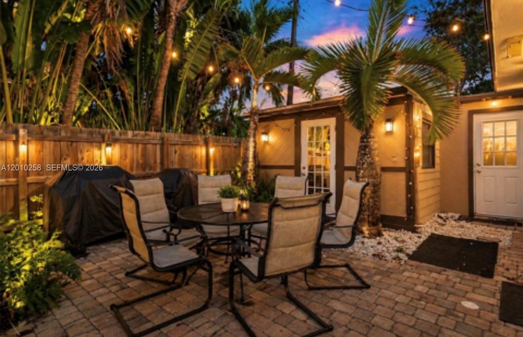 Photo of 3024 NE 2nd Ter, Wilton Manors, FL 33334 (MLS # A12010258)