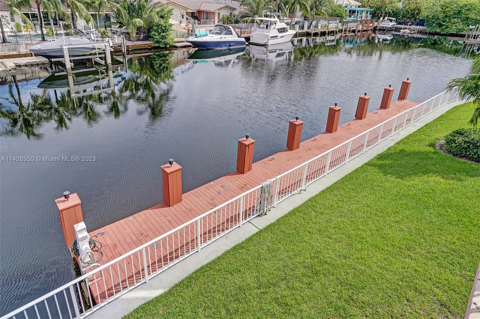 EASTERN SHORES - Residential
