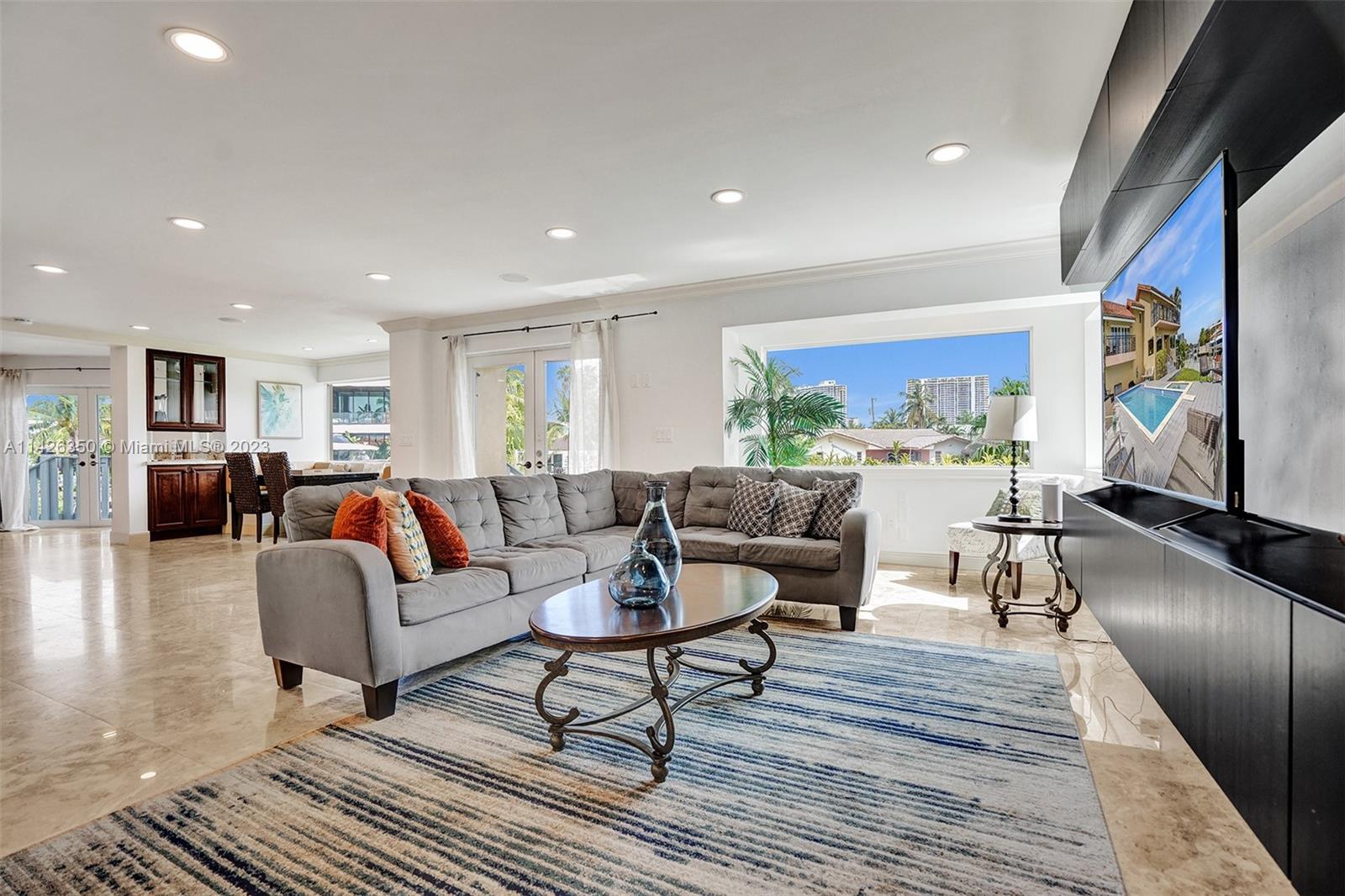 EASTERN SHORES - Residential