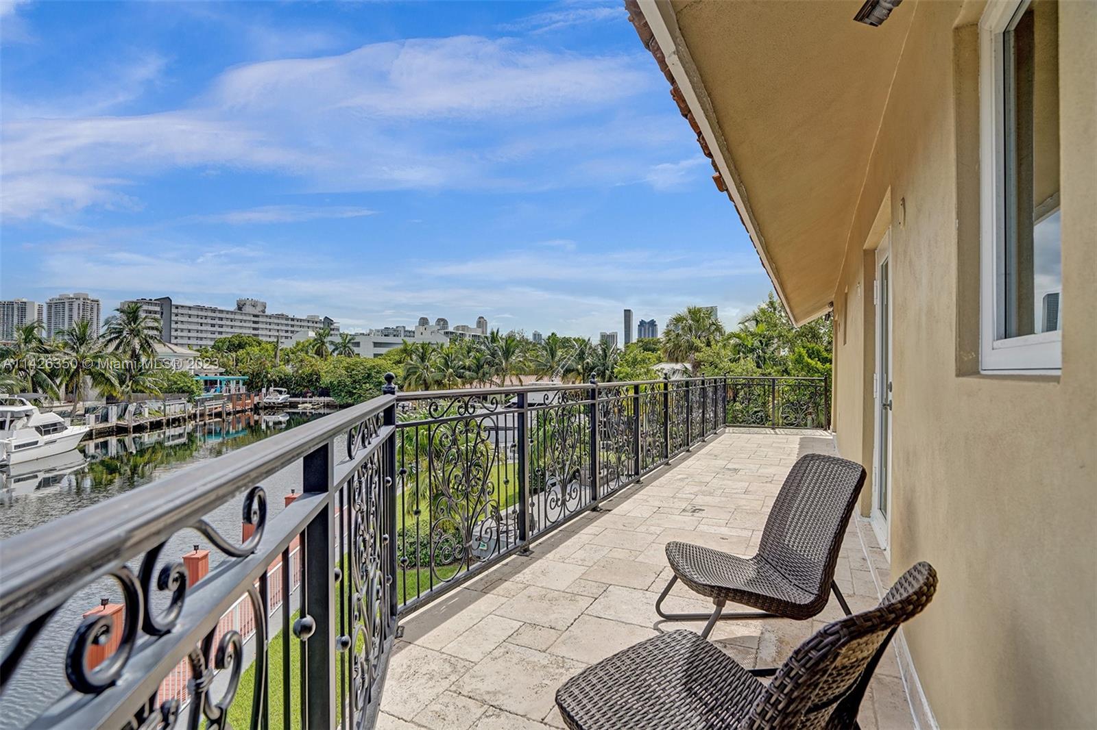 EASTERN SHORES - Residential