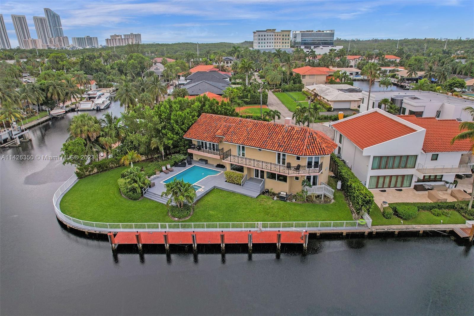 EASTERN SHORES - Residential