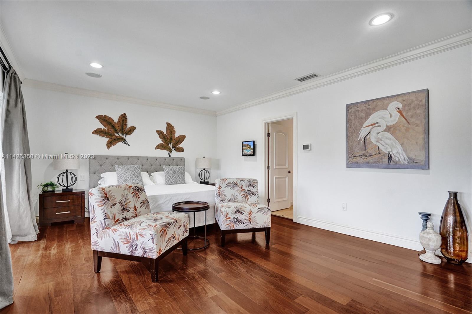EASTERN SHORES - Residential