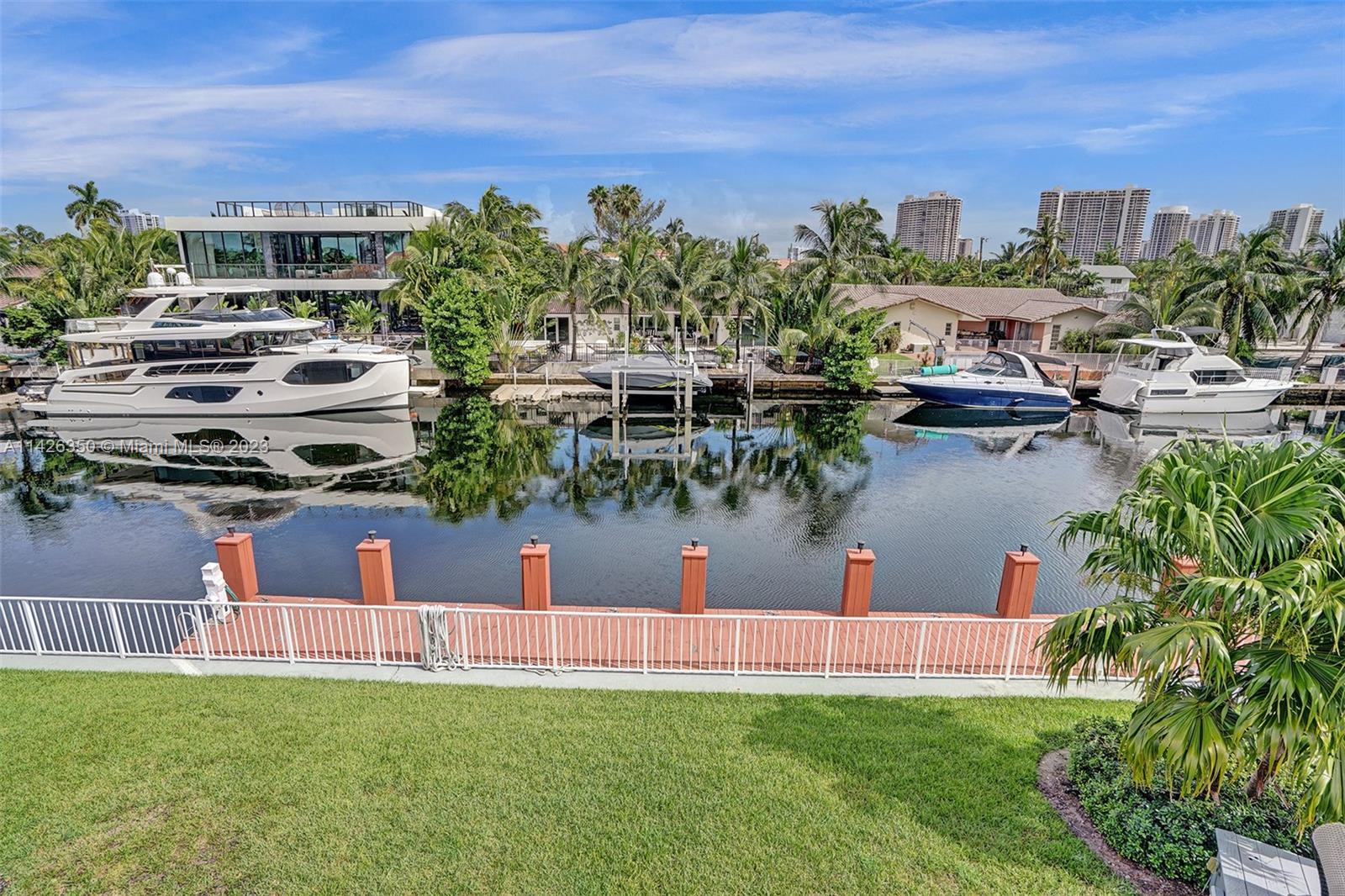 EASTERN SHORES - Residential