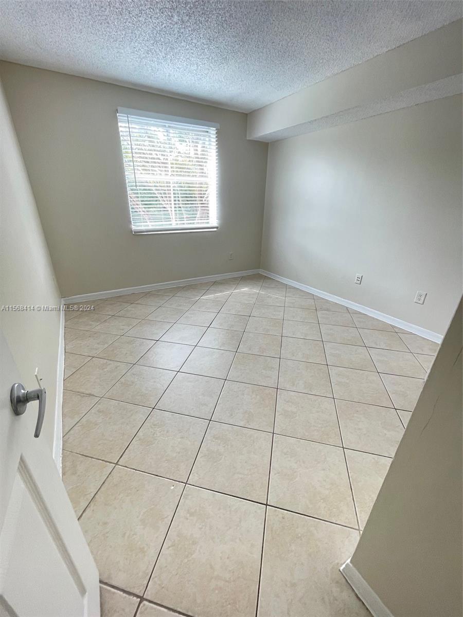 LA VIA CONDO - Residential Lease