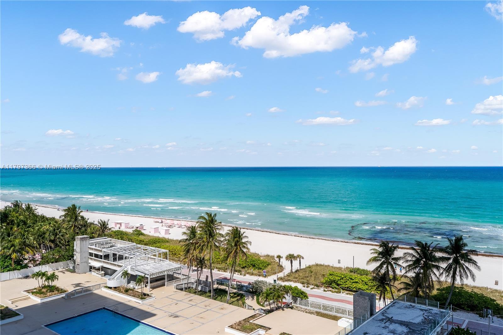 4779 Collins Ave 1008