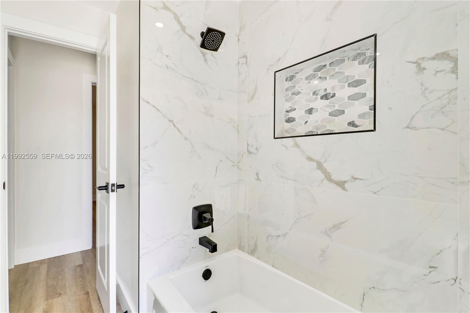 HIGHWOOD - Residential