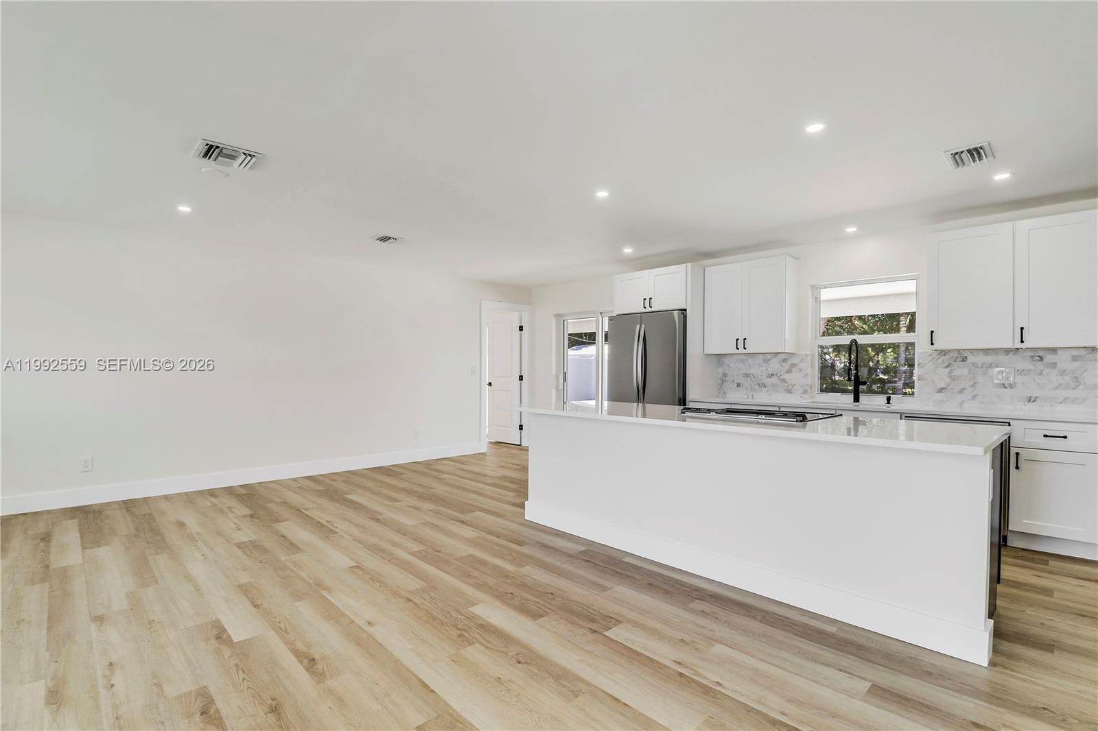 HIGHWOOD - Residential