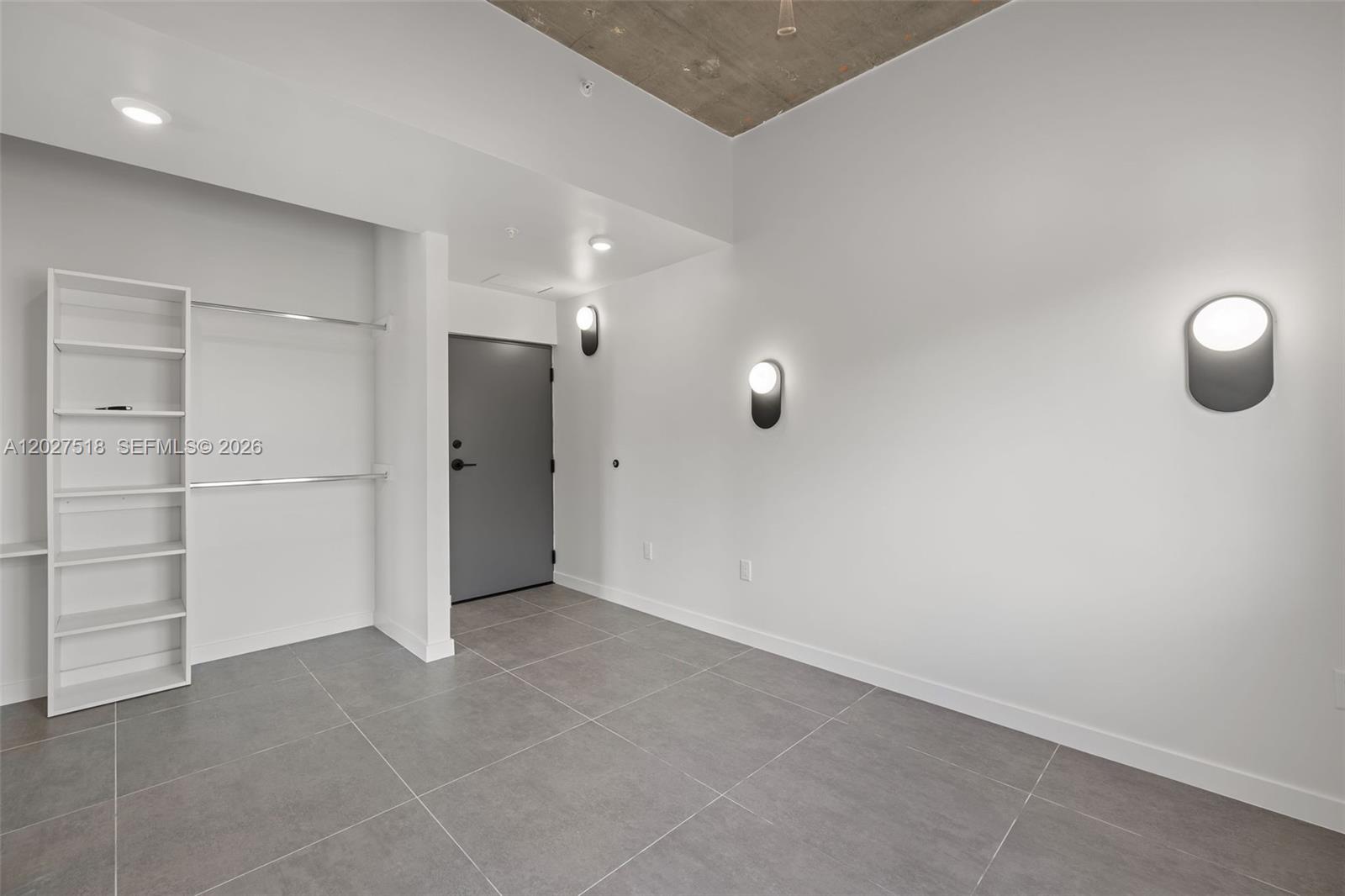 315 NW 32 ST 305
