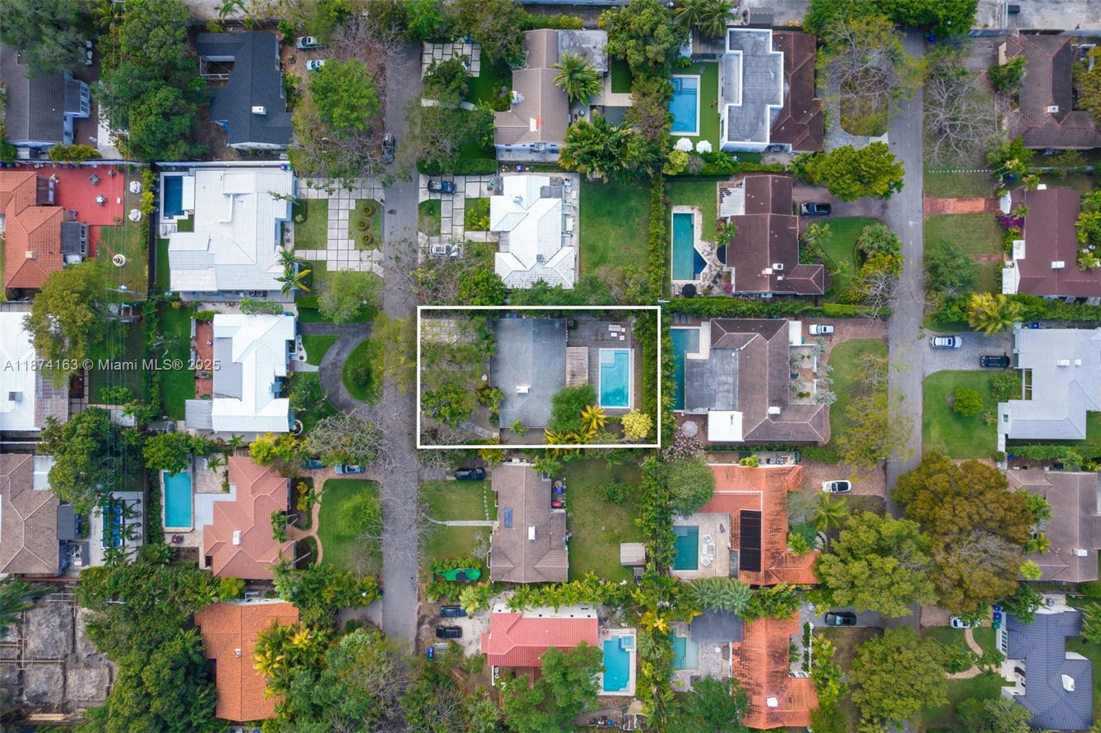 BAYSHORE PLAZA UNIT NO 2 - Residential