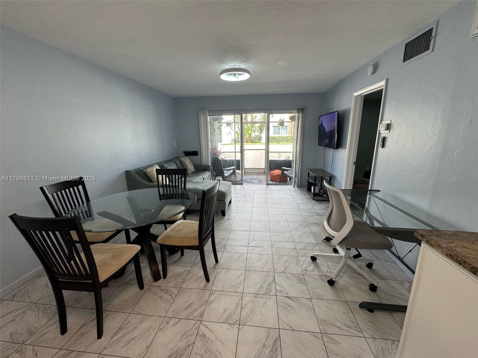 3040 NE 16th Ave 106