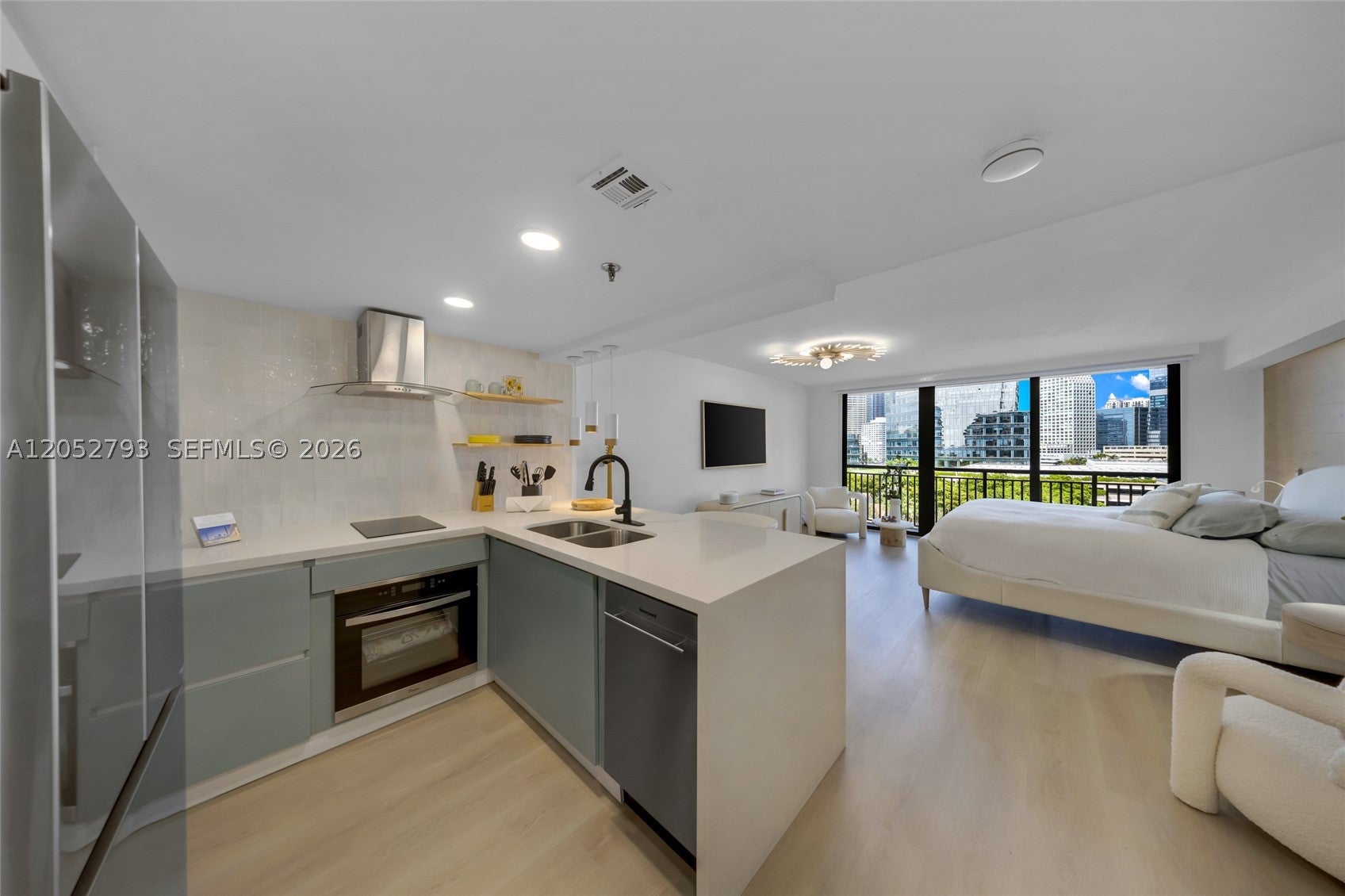 540 Brickell Key Dr 809