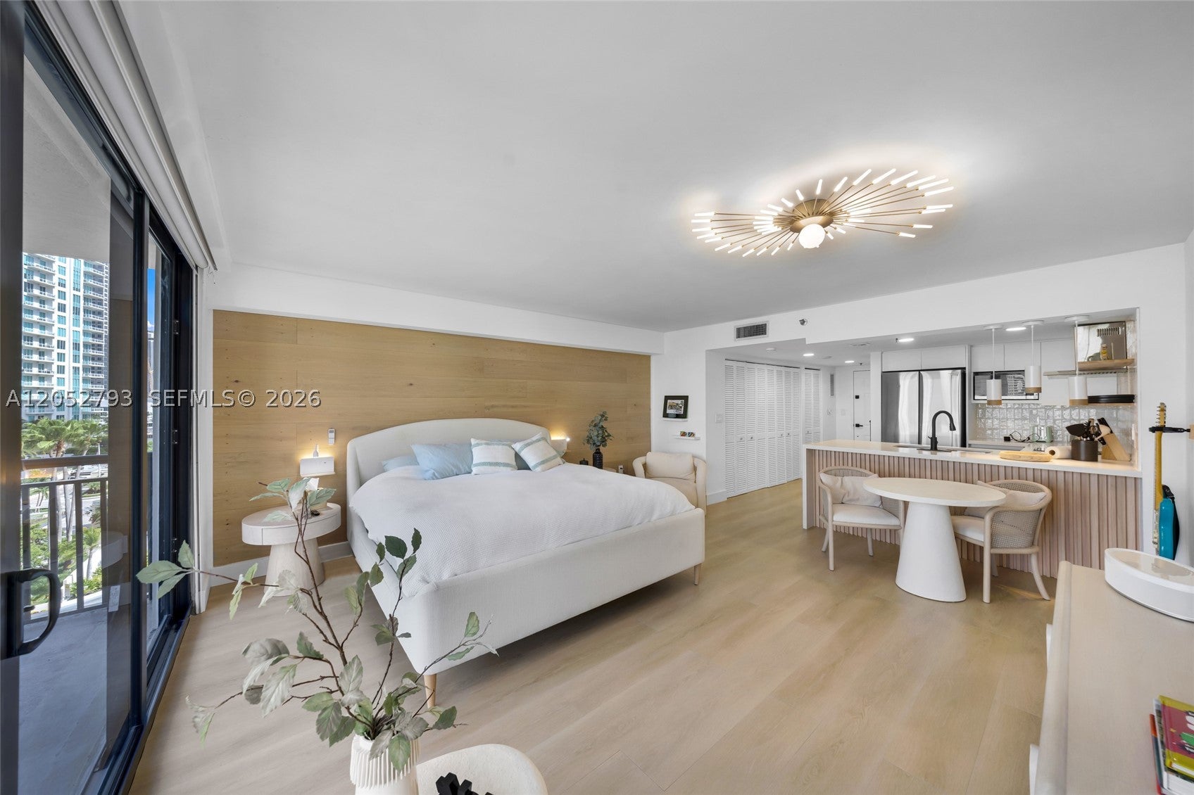 540 Brickell Key Dr 809