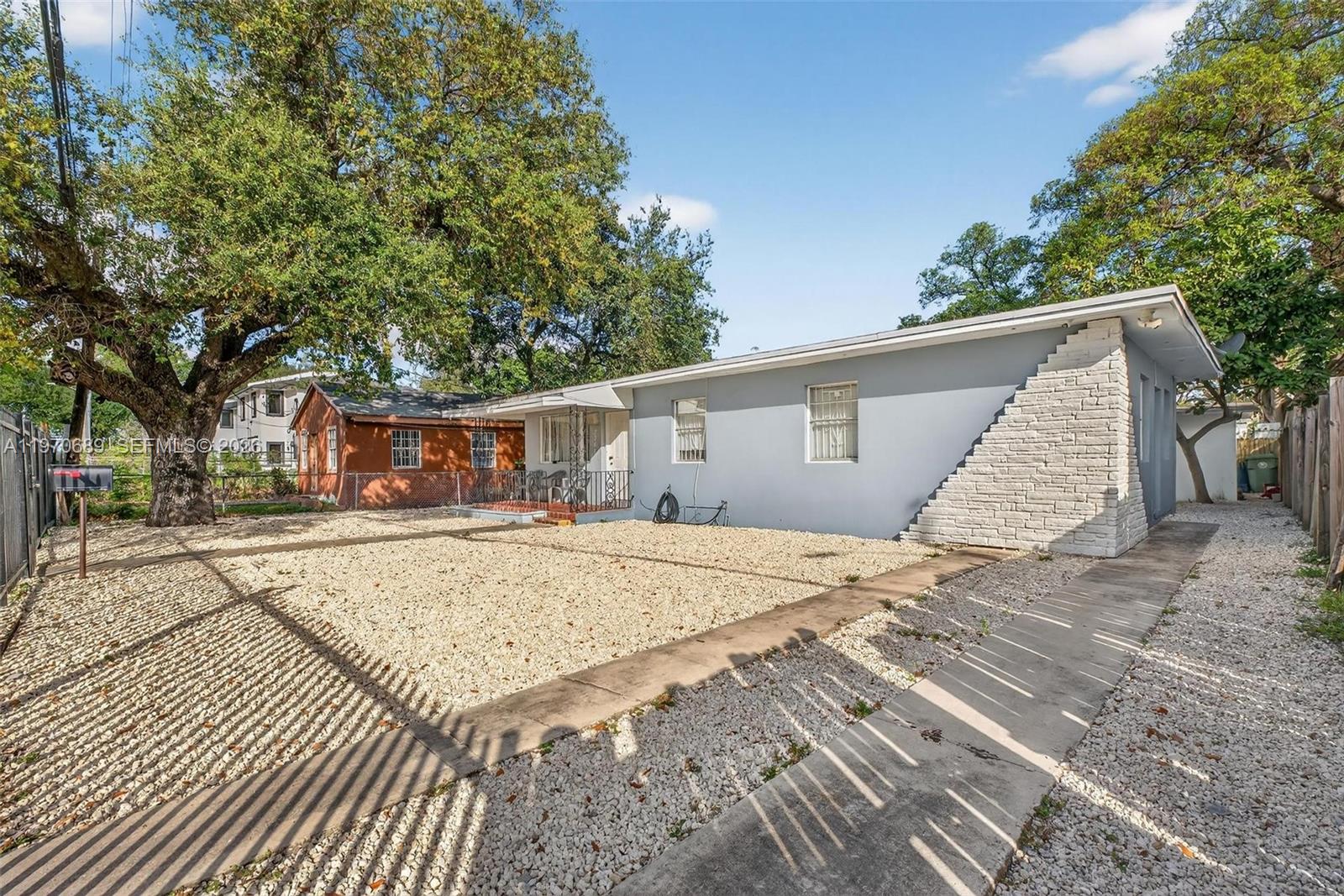 ROOSEVELT PARK - Residential