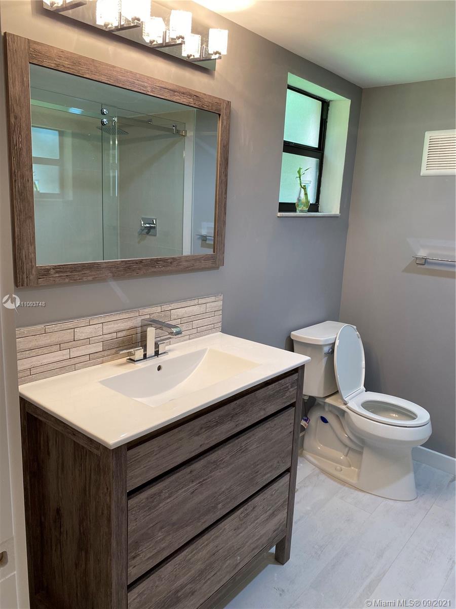 SUNRISE LAKES 173 CONDO - Residential