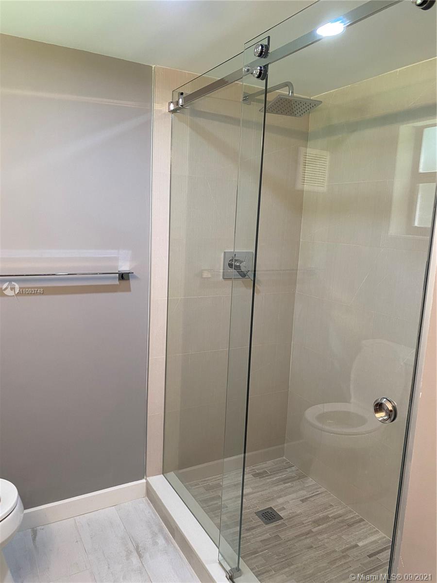 SUNRISE LAKES 173 CONDO - Residential