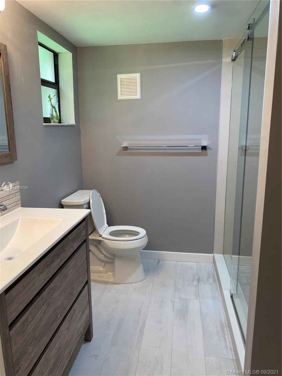 SUNRISE LAKES 173 CONDO - Residential