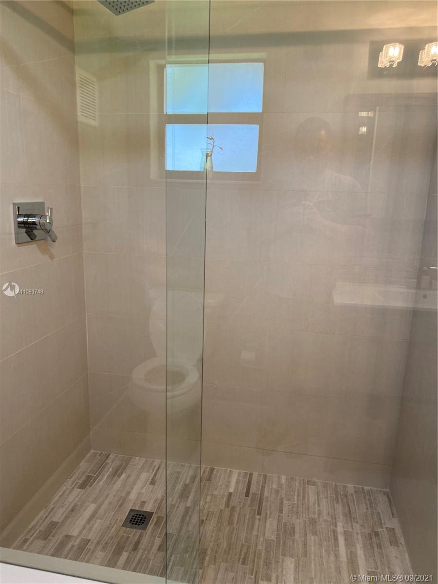 SUNRISE LAKES 173 CONDO - Residential