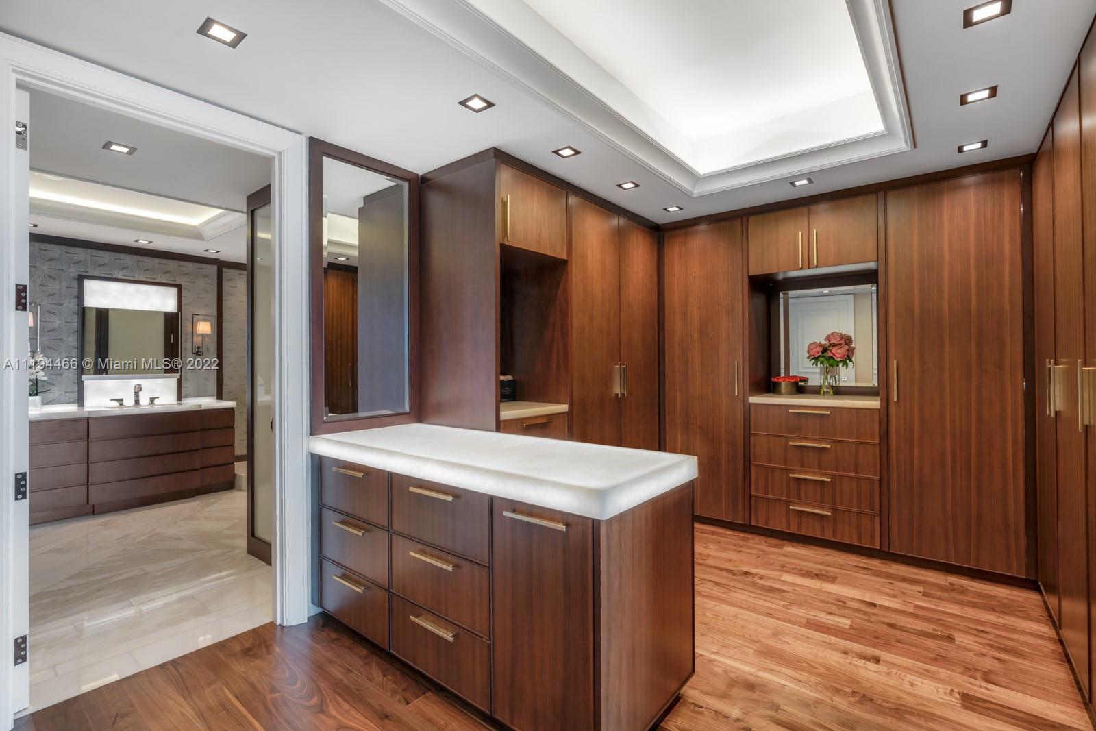 OCEANA BAL HARBOUR CONDO - Residential