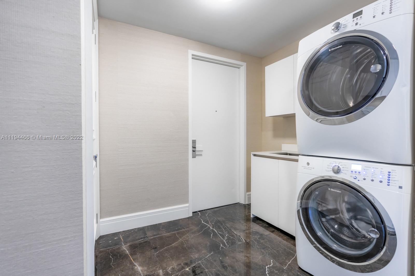 OCEANA BAL HARBOUR CONDO - Residential